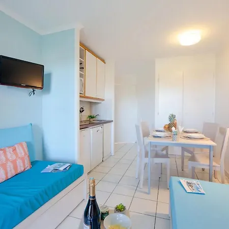 Cosy Au Coeur De Cap Esterel Avec Balcon Et Acces Piscines - Fr-1-504-678 Apartamento