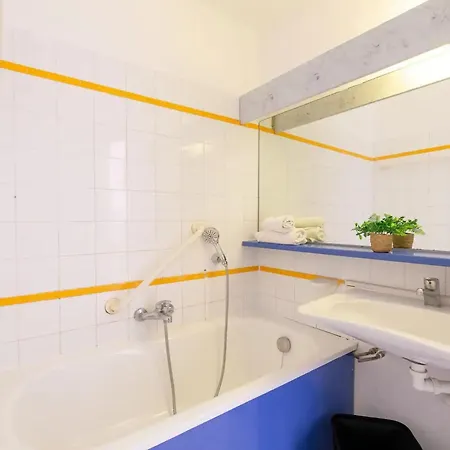 Cosy Au Coeur De Cap Esterel Avec Balcon Et Acces Piscines - Fr-1-504-678 Apartamento