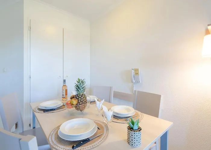 Lägenhet Cosy Au Coeur De Cap Esterel Avec Balcon Et Acces Piscines - Fr-1-504-678 *